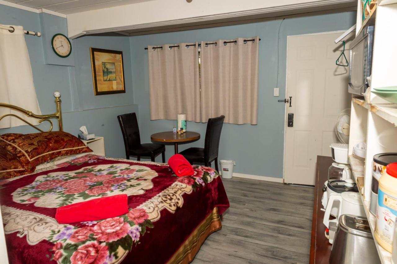 Guest Suite - Private Retreat - J-1 Abbotsford Eksteriør billede
